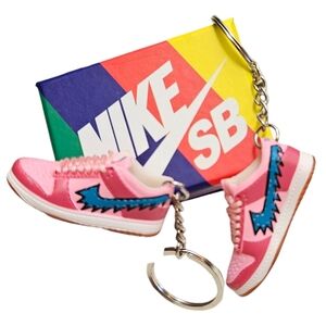Set of 2 (1 Pair) Nike SB - Keychains With Box